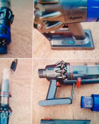 Dyson full accessori v10  Batterie 2 ORIGINALI