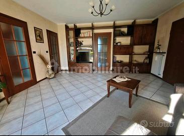 Mobili salone in legno arte povera 