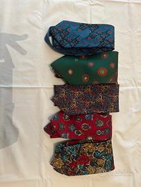 Set cravatte griffate