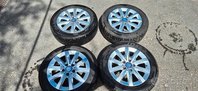 Cerchioni Mercedes A B CLA 16 gomme invernali