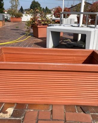 Vaso in resina grande