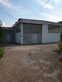 Capannone e abitazione