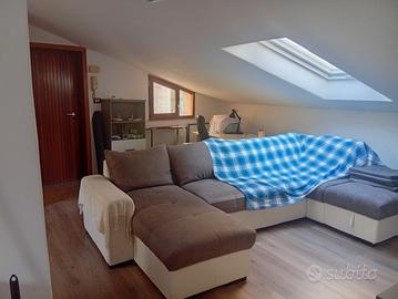 Via Catalocchino mansarda trivano terrazzo 90000