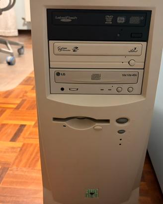 Computer fisso desktop pc
