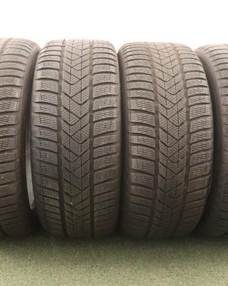 Gomme Pirelli Sottozero 3 225 40 18 inverno