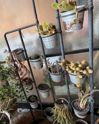 Supporto Ikea in metallo per piante