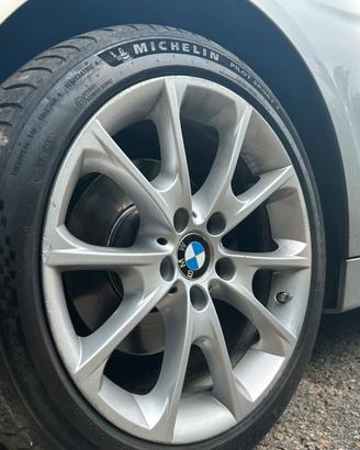 Cerchi e pneumatici bmw r18