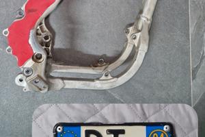 Telaio targato crf 250