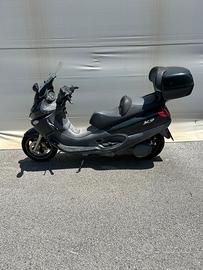 Piaggio X9 500