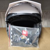 casco nuovo mai indossato mt helmet