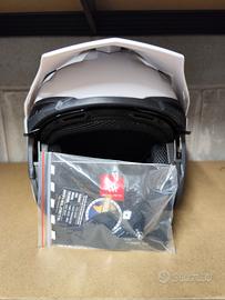 casco nuovo mai indossato mt helmet