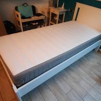 Letto singolo con cassetti e materasso