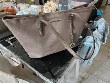 Borsa Michael Kors Jet Set Travel Grande