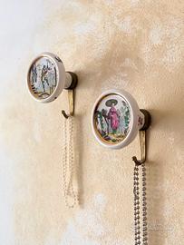 Appendiabiti vintage in ceramica e ottone