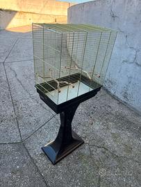 gabbie per uccelli.