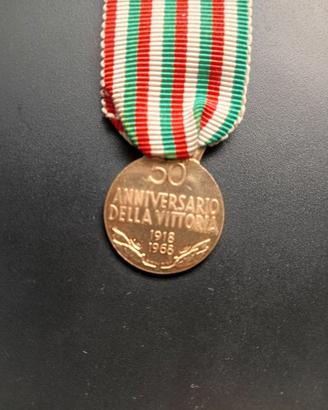 Medaglia Oro 750 18 k 50° Anniversario Vittoria