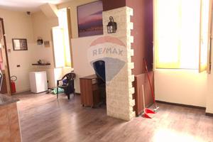 Locale Commerciale - Carlentini