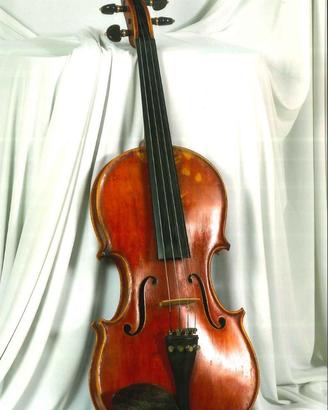 Violino cremonese costruito nel 1981.