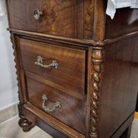 Comodino antico in legno massello