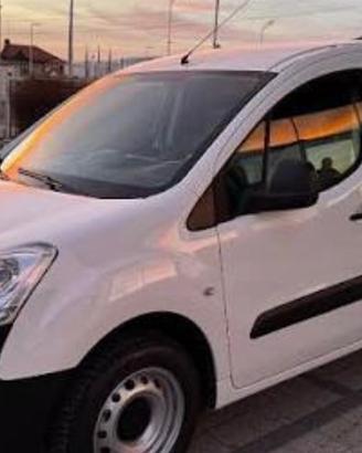 Citroen Berlingo’ 3 posti Finanziaria senza busta 
