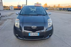 Toyota Yaris BENZINA - 2008 CAMBIO AUTOMATICO !!!!