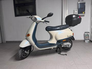 Vespa ET4 50
