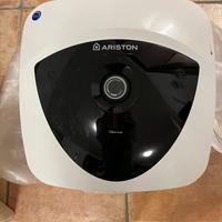 Boiler scalda acqua per cucina