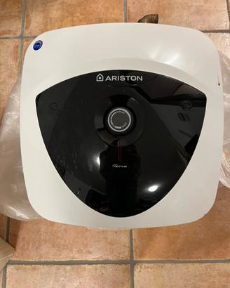 Boiler scalda acqua per cucina