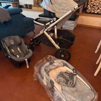 Passeggino Trio Uppababy completo di accessori