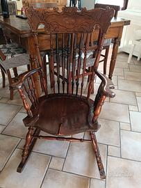 sedia a dondolo vintage in legno massello anni 50