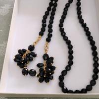 Collana e orecchini