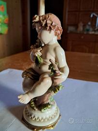 Putto in finissima porcellana Capodimonte,