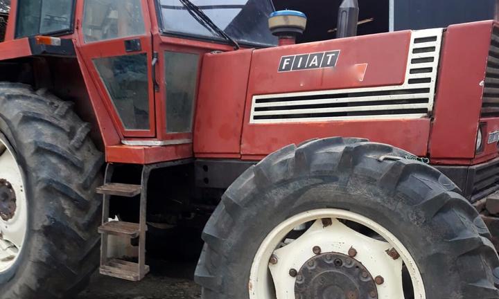 Fiat 1380. con sollevatore anteriore