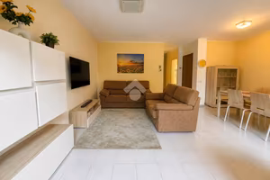 VILLA A SCHIERA A OSIO SOTTO