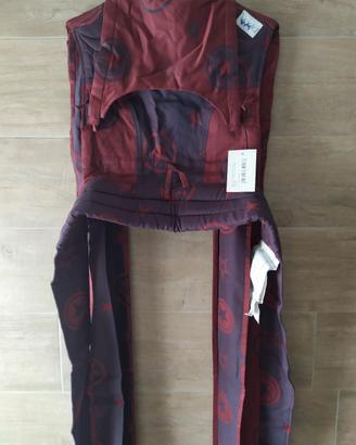 Portabebé Fidella Fly Tai Outer Space - Ruby Red