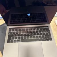 Macbook Pro 2017 con touchbar