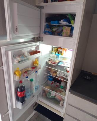 frigorifero a incasso ,  congelatore a cassetti 