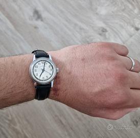 Orologio svizzero meccanico