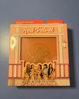 Kpop almun Red Velvet Queendom