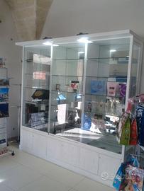 Vetrina in frassino sbiancato