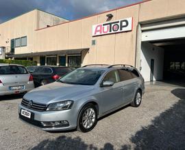 VOLKSWAGEN Passat 2.0 TDI DSG Highline BlueM. Te