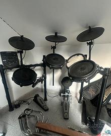 Alesis Nitro Mesh Drum Kit Black