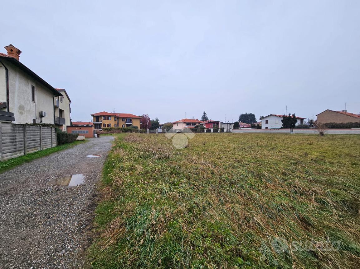 TER. RESIDENZIALE A CORBETTA - Vista 4
