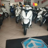 Piaggio Beverly 300 - 2021