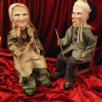 Coppia personaggi anziani di papier mache' 