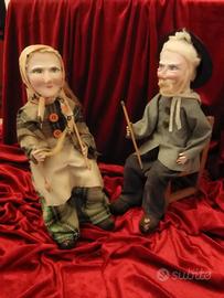 Coppia personaggi anziani di papier mache' 
