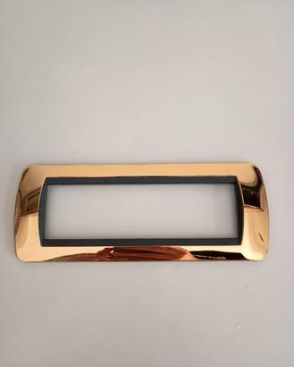 Placca BTicino Living International oro lucido 7P