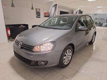 Volkswagen Golf 1.6 TDI 105cv - NEOPATENTATI