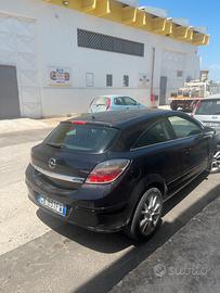 Opel Astra, pari a nuovo