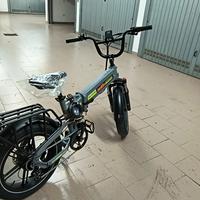 bici elettrica con pedalata assistita pieghevole 